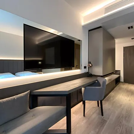 Hotel Dion 4*